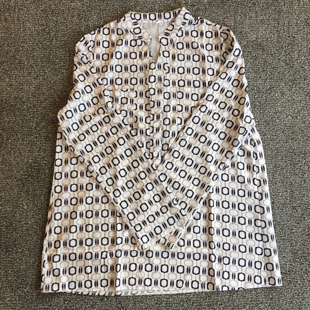 Women’s 3/4 button down dress shirt 2XL